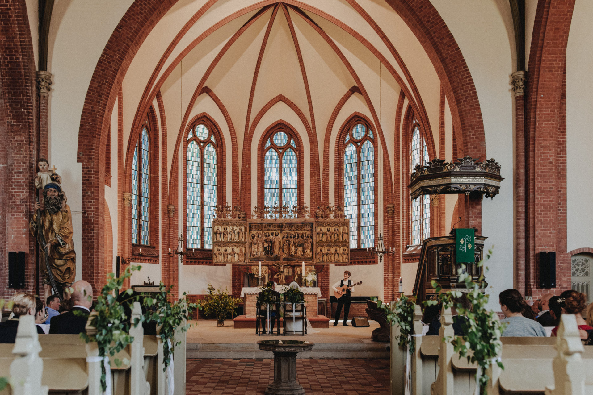 Kirche Ostsee scaled