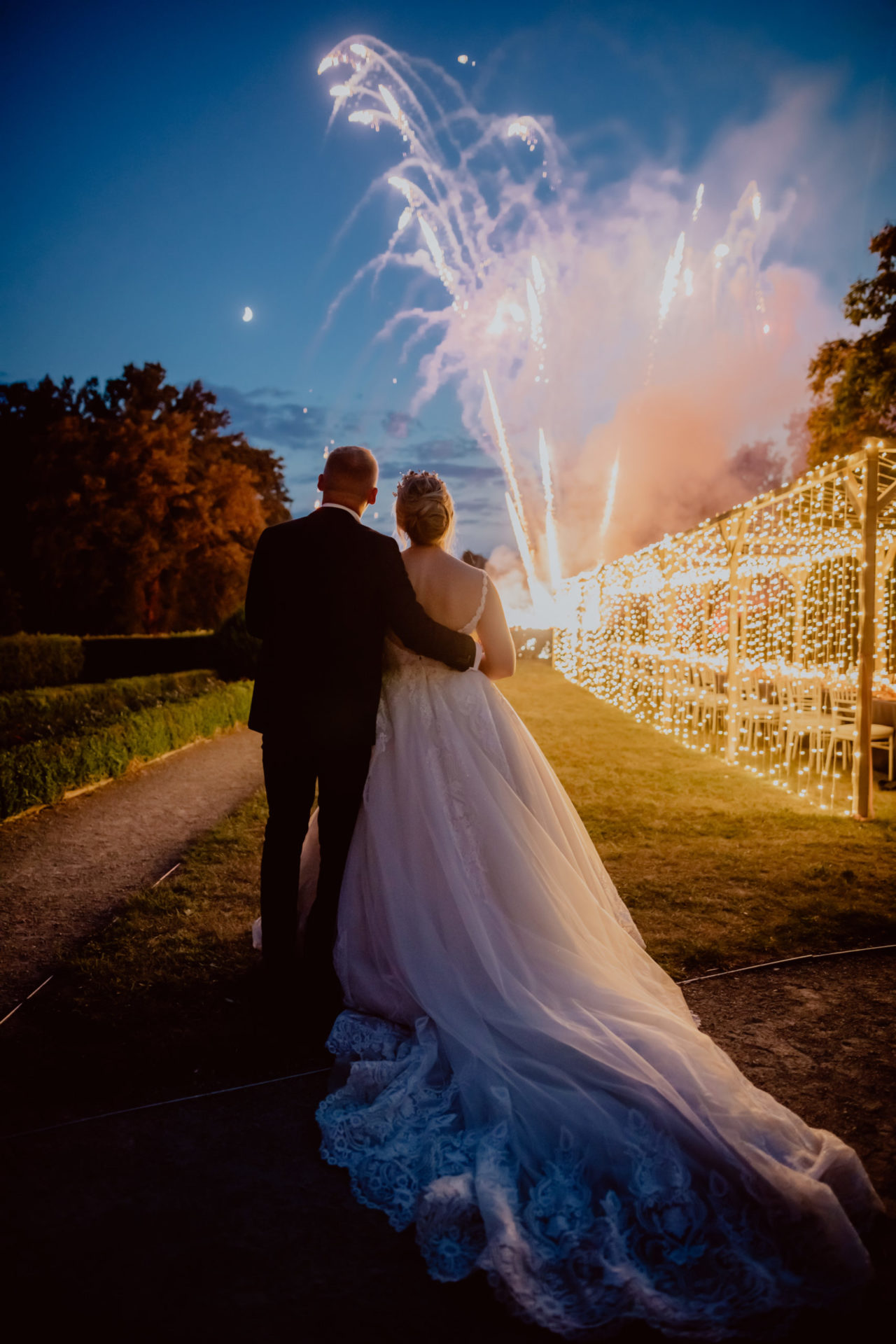 Feuerwerk wow Traumfoto Schloss Proschwitz scaled