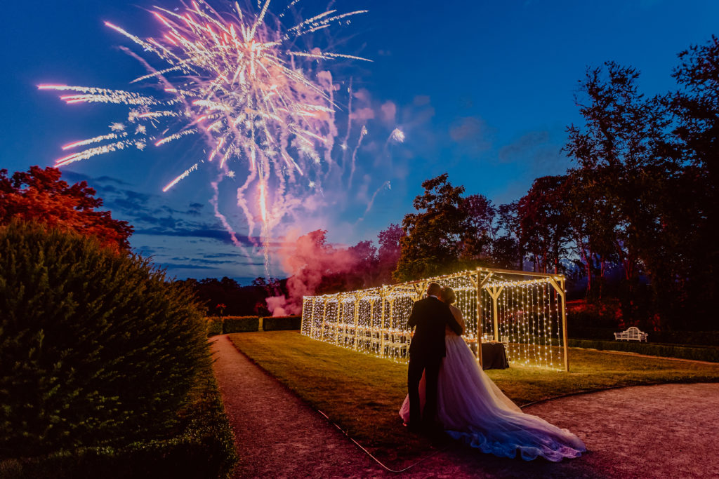 Hochzeitsfeuerwerk auf Schloss Proschwitz pinterest DIY